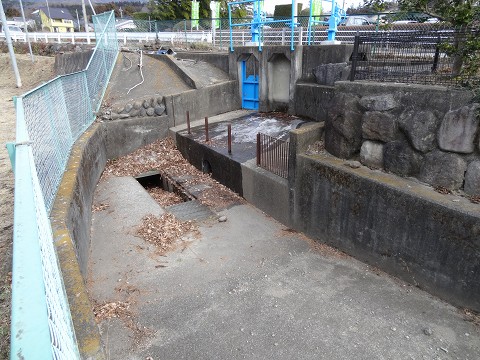 赤城第二円筒分水