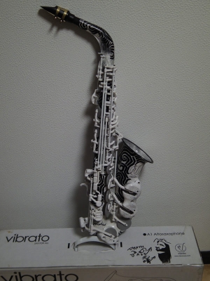 Vibrato Sax (ヴァイブラート・サックス)