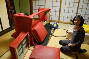 ソファーを分解修理