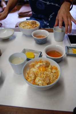 たぶん有名な親子丼