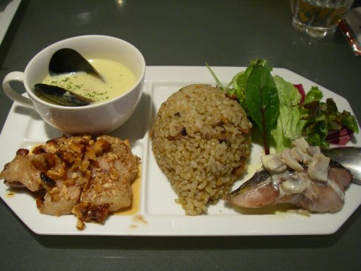 アリエル名物デリランチ