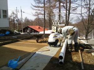 GWオープンに備えてRCコース整備.jpg