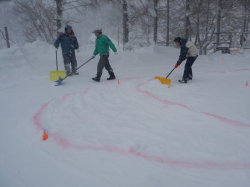 29日雪上コースづくり.jpg
