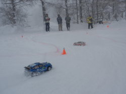 29日RC雪上走行会.jpg