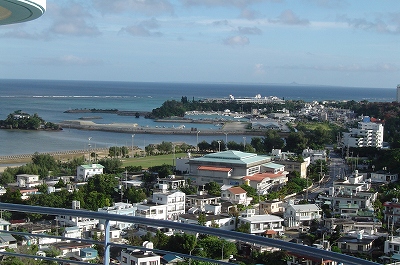 沖縄の町並み