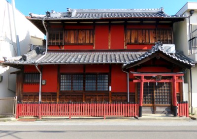 泥松稲荷神社