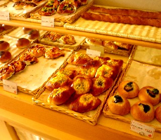 焼きたてパン