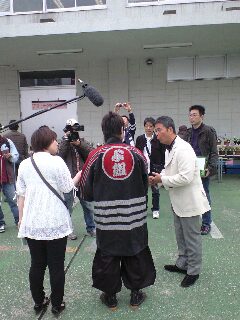 取材を受けた火の用心さん