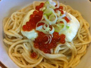 いくらと山芋の温ぶっかけ麺
