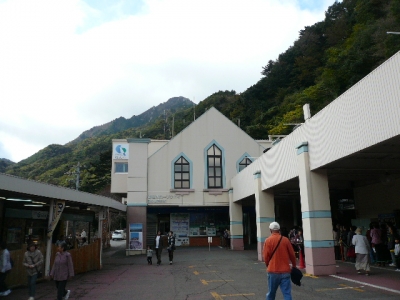 御在所ロープウェイ入口