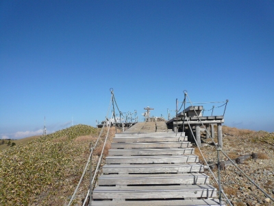 剣山山頂へ帰還