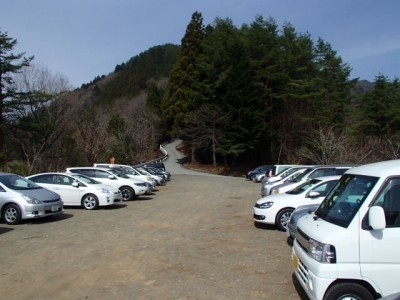 小袖乗越駐車場