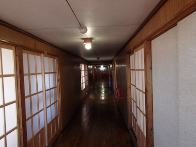 白馬山荘2階廊下