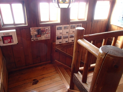 燕山荘 2Fへの階段