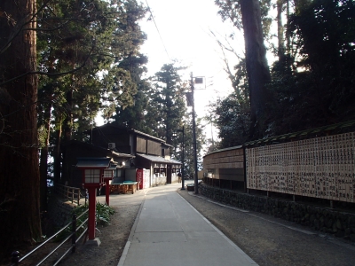 高尾山頂へ