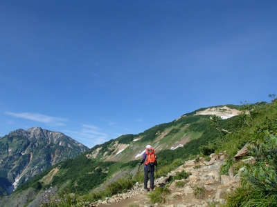 八方池以降は登山道へ