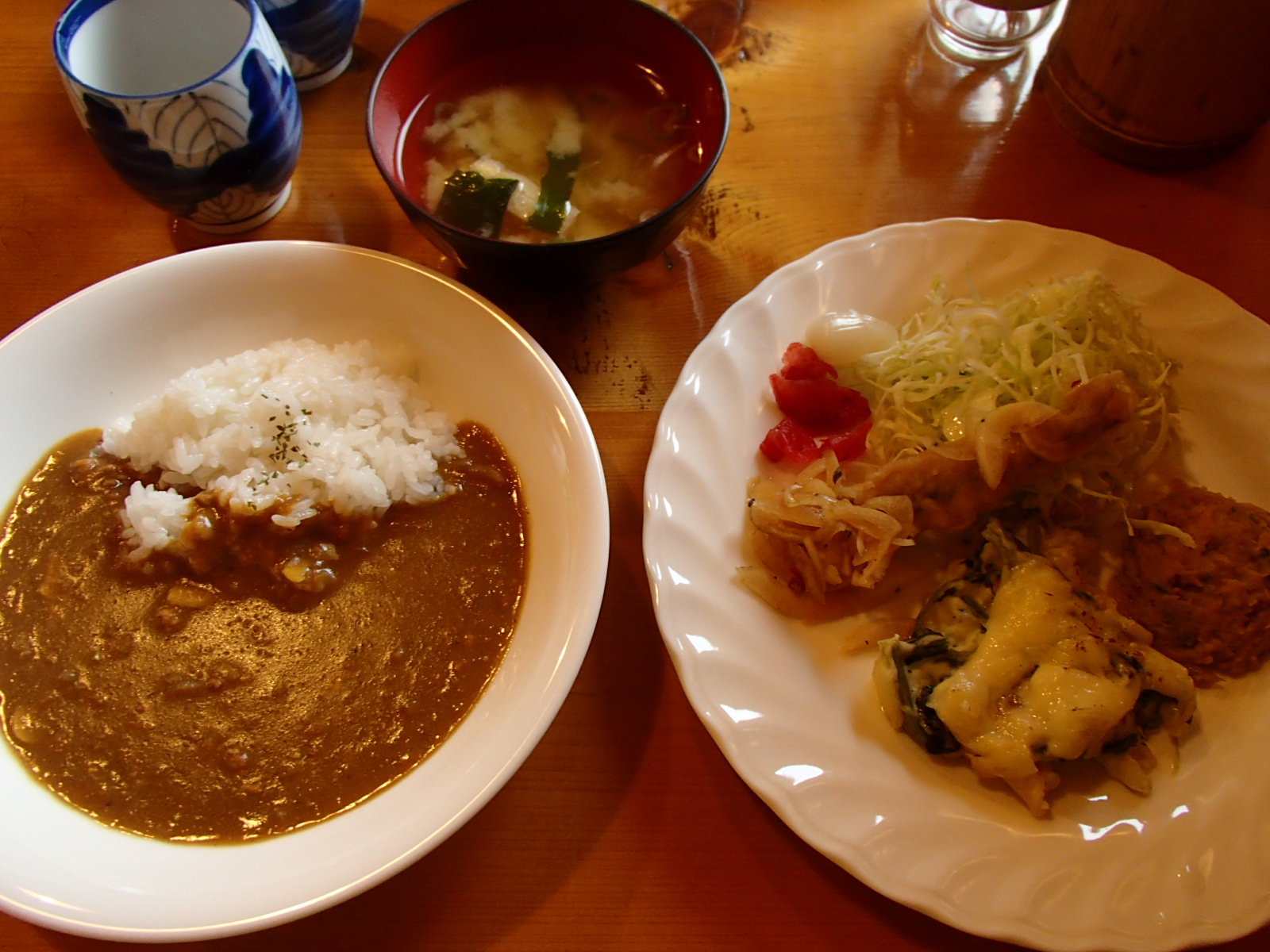 荒川小屋 夕食.JPG