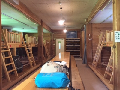 北沢峠こもれび荘 1F小屋内