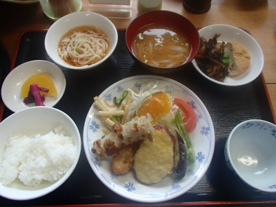 双六小屋夕食