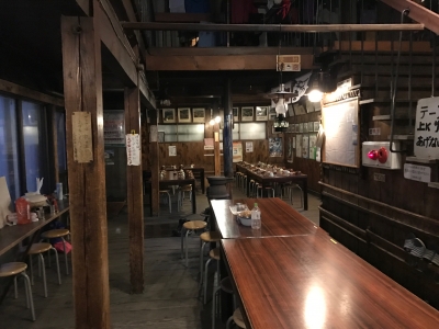 くろがね小屋食堂広間