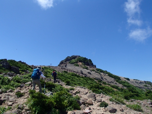 安達太良山山頂前.JPG