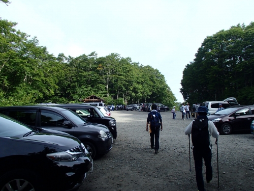 八方台登山口駐車場.JPG