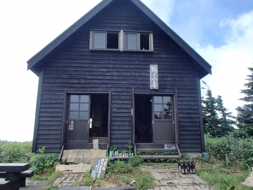 肩の小屋概観.JPG