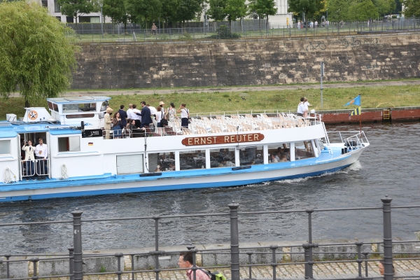 201.JPG