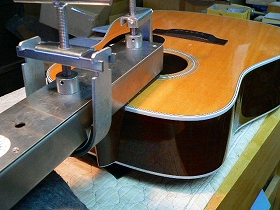 ネックアイロンに Fender Japanストラトメンテ組替えカスタム その② | RE/F-TECH
