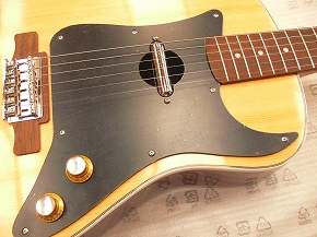 9notesオリジナル Fender”マリブ” レモデリング・ギター”E－903