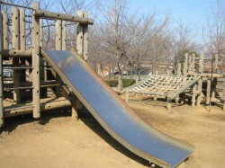 ふるさと公園すべり台
