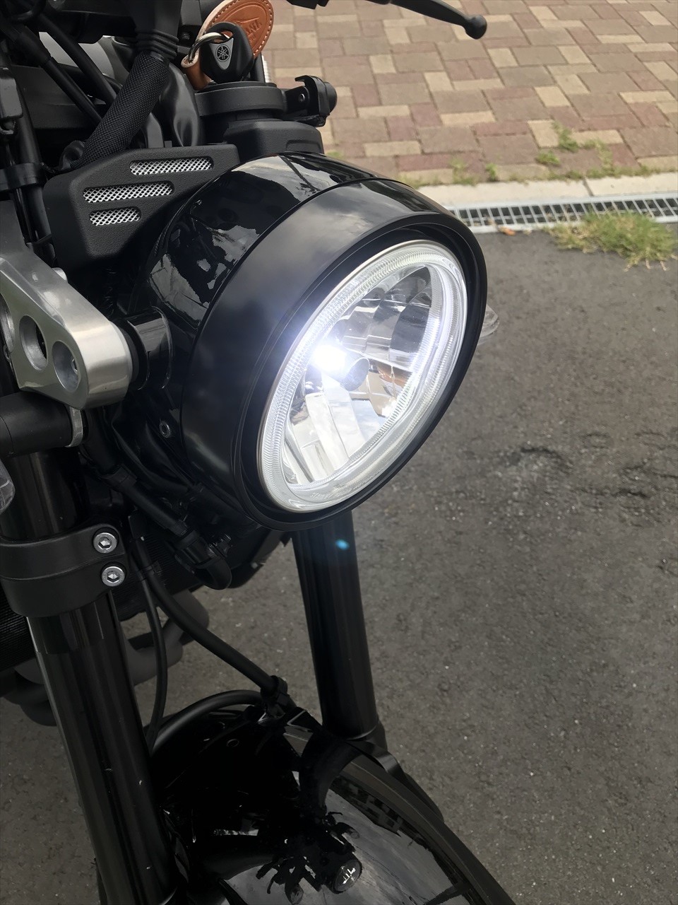 バイク日記第5弾人気のLEDヘッドライトを試してみる：KUSHITANI