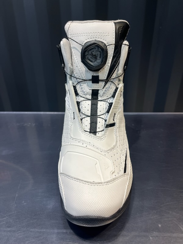 KUSHITANI クシタニ フローシューズ K-4562 ライトグレー KUSHITANI クシタニ フローシューズ K-4562 ライトグレー