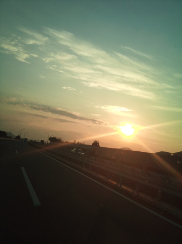 秋の夕焼けは切なすぎる。