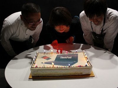 ThinkPadの誕生祝いのケーキ