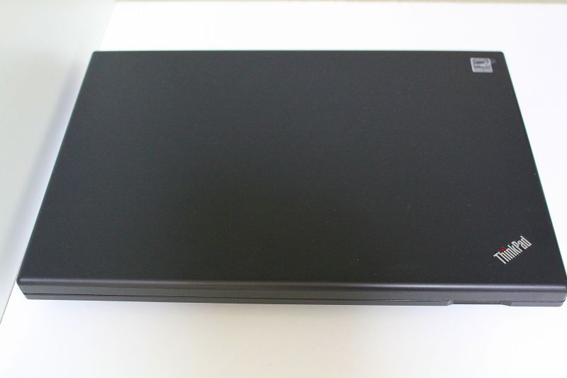 ThinkPad フラットな天板