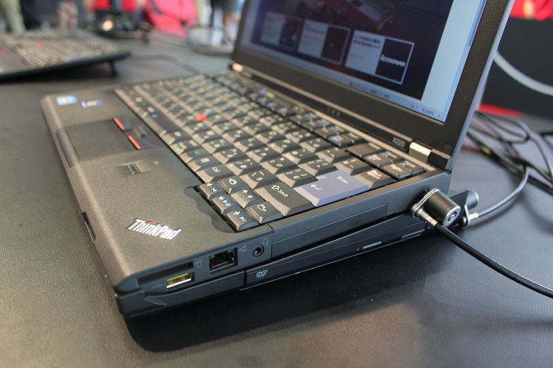 ThinkPad X220 右側
