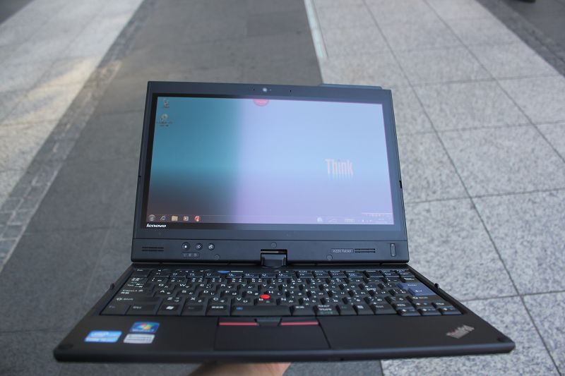 X220 Tabletは角度を変えても視認性が高い