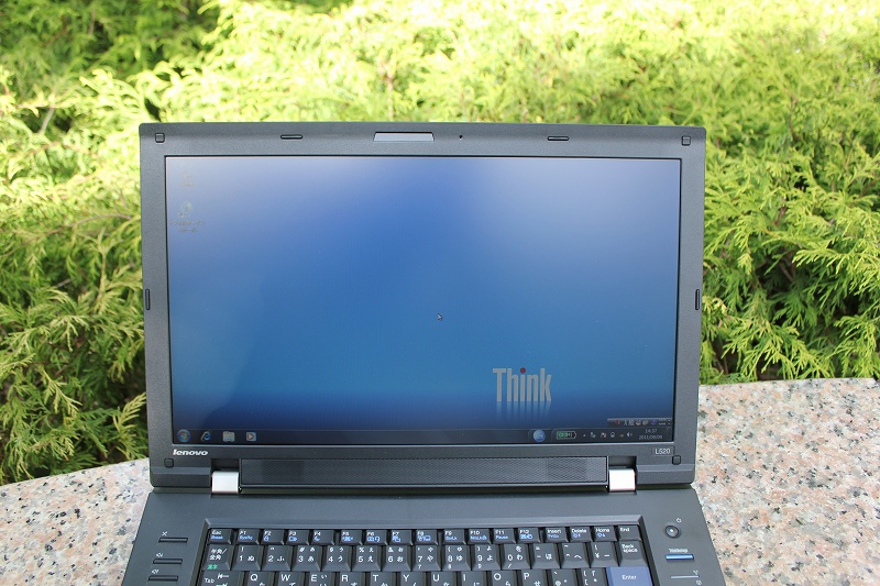ThinkPad L520の液晶はノングレア