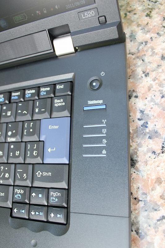 ThinkPad L520の右にあるThinkVantageボタン