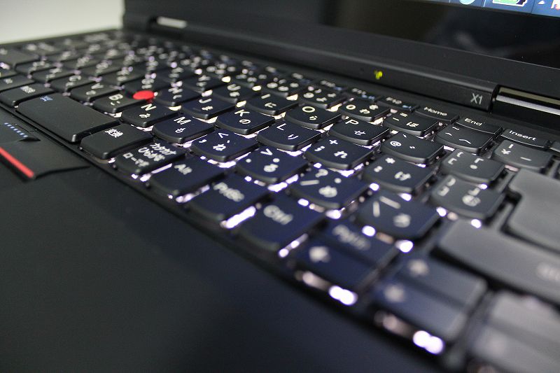 ThinkPad X1はキーボードバックライト搭載