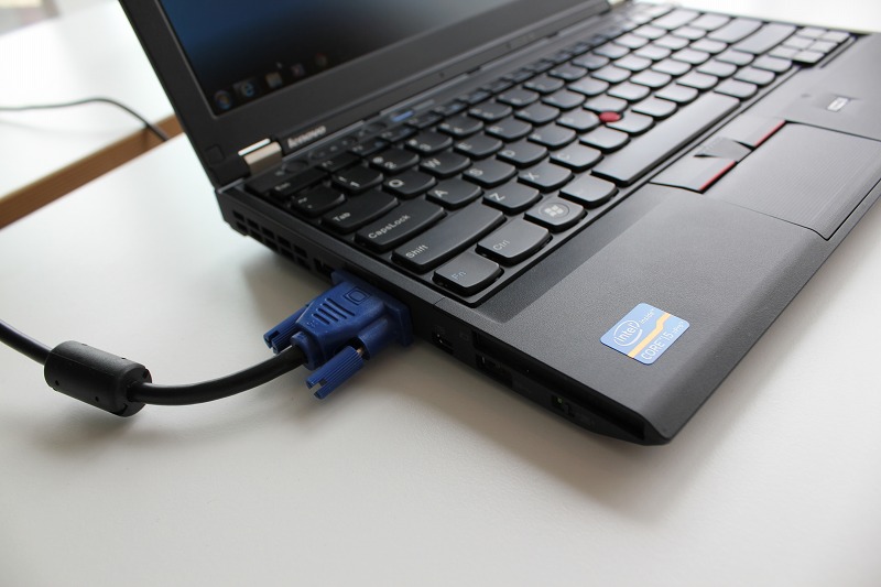 ThinkPad X230 左サイド