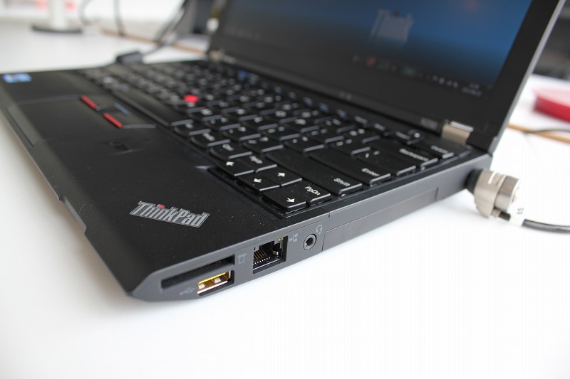 ThinkPad X230 右サイド