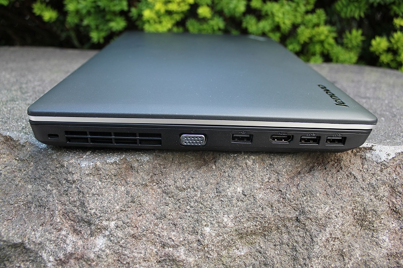ThinkPad Edge E430の左側面
