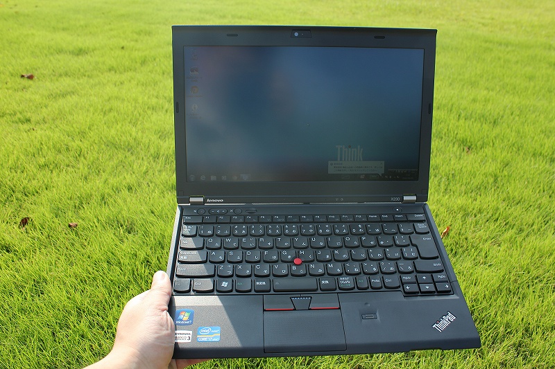 ThinkPad X230を手に