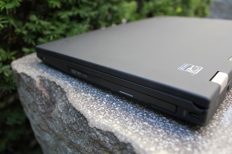 ThinkPad T430sの右側面