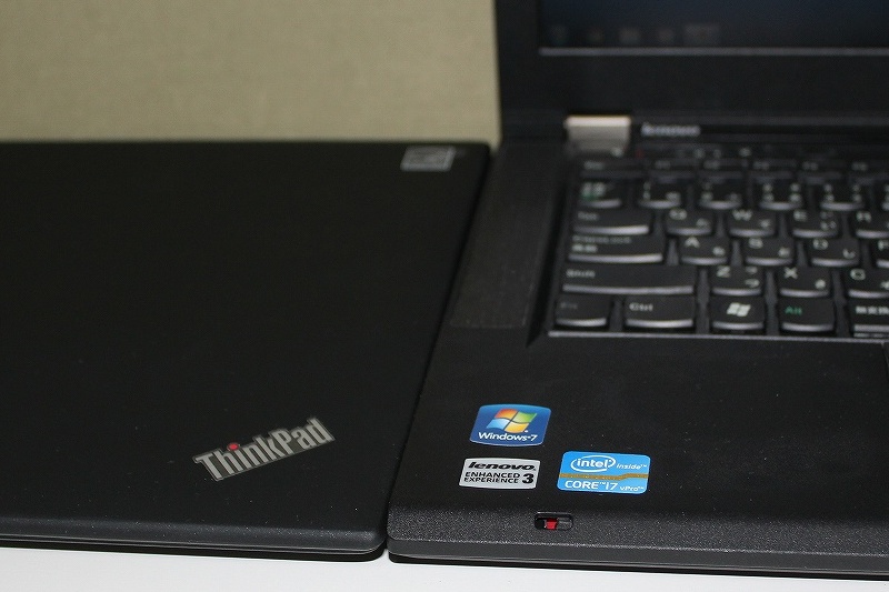 ThinkPad X1 CarbonとT430sの薄さ競争