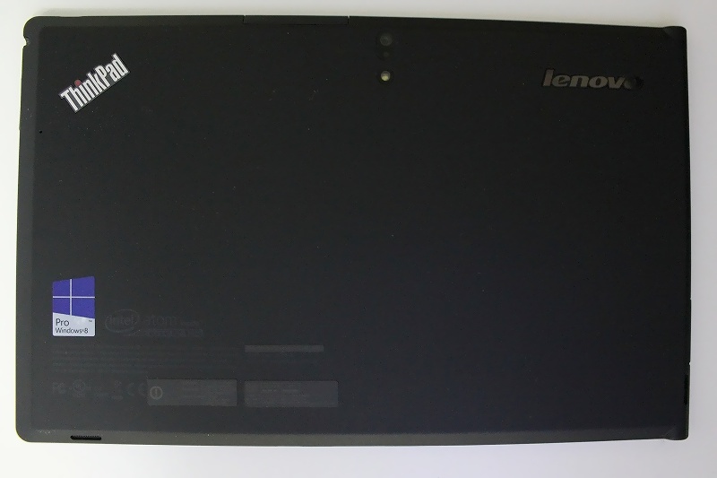 ThinkPad Tablet 2の背面