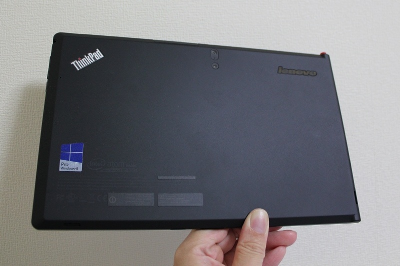 ThinkPad Tablet 2の背面