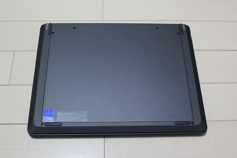 ThinkPad Helix 底面